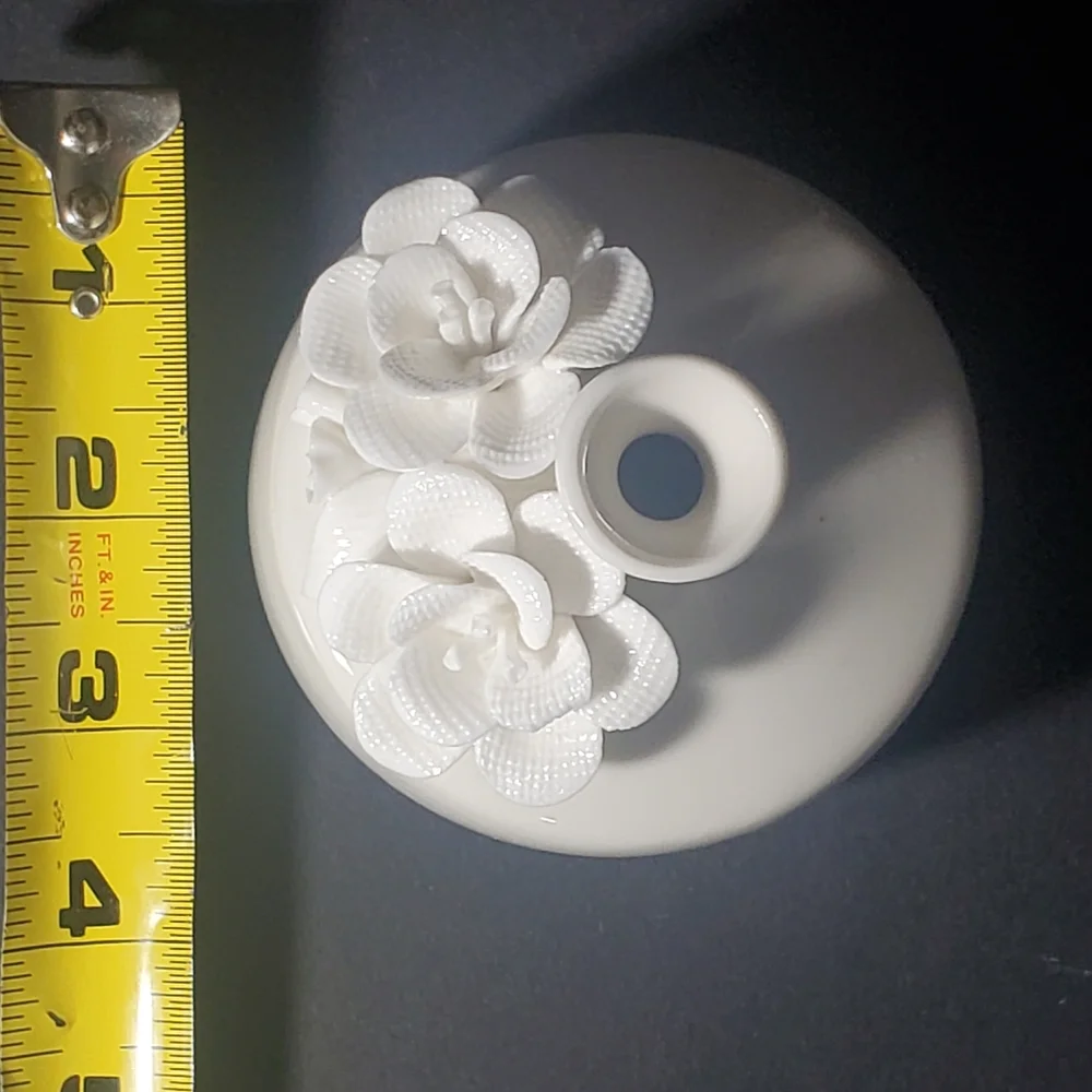 Elegant White Floral Vase